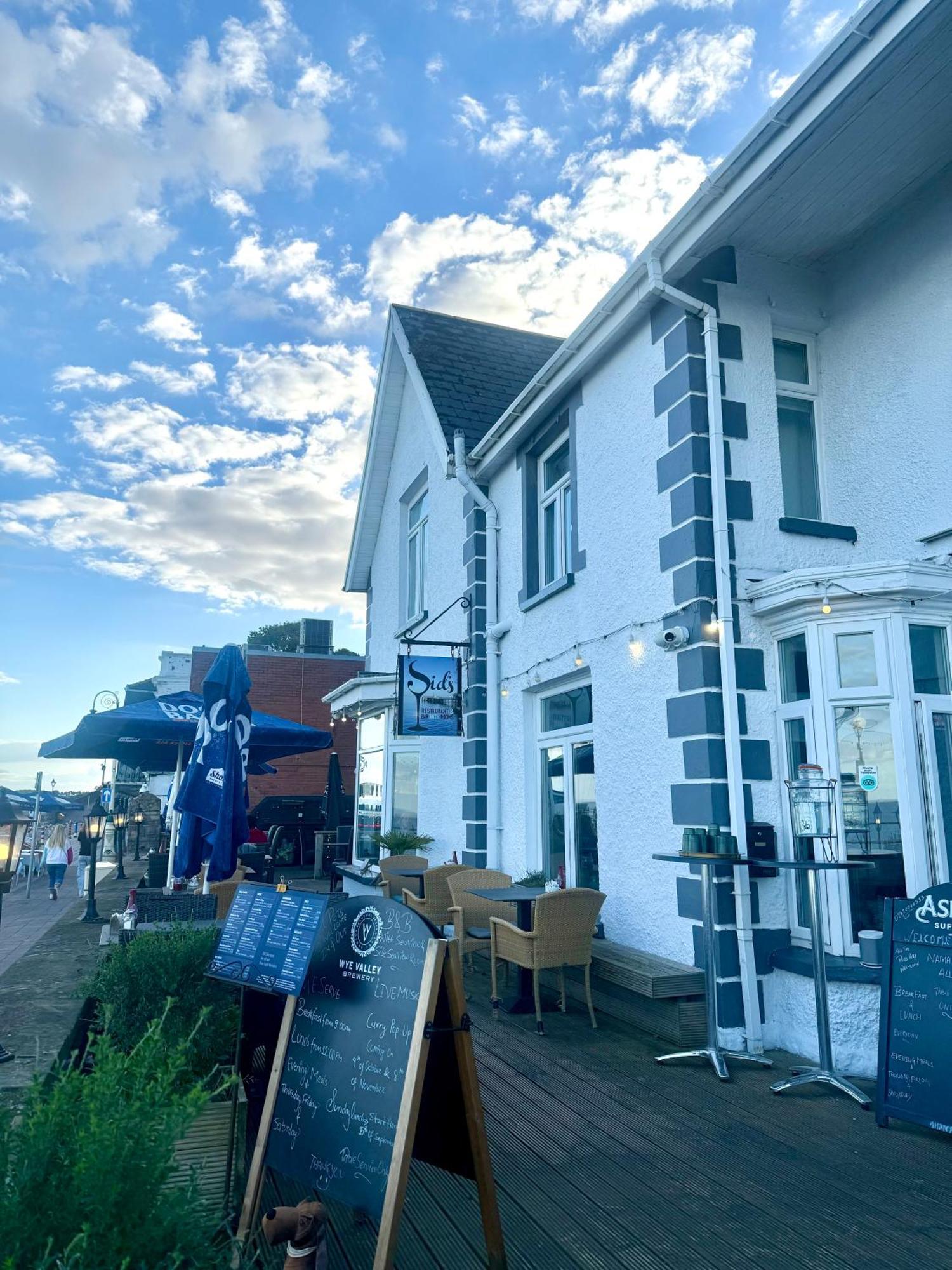 Sids Restaurant And Bar With Rooms Кардиф Екстериор снимка